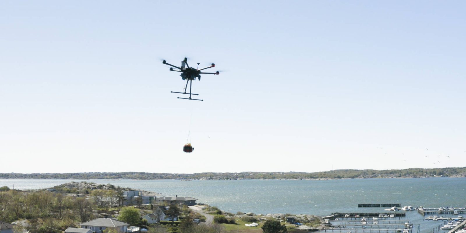 Everdrone delivers defibrillators drone